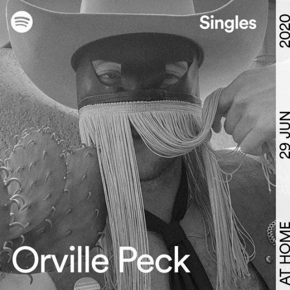 Obraz artykułu Orville Peck nagrał własną wersję Smalltown Boy